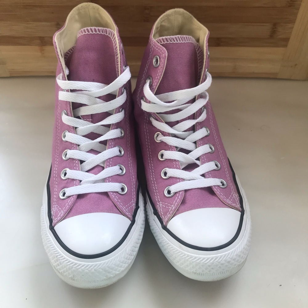 Converse All-Stars Pink Hightops